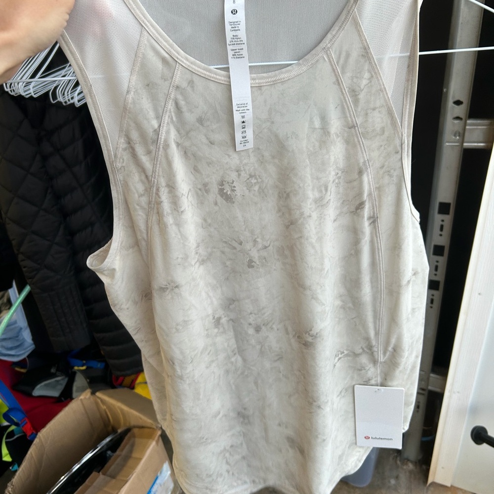 lululemon athletica sculpt Women's Cream Tank Top
